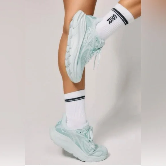 HOKA ONE ONE CLIFTON 10 sneakers - Picture 1 of 16